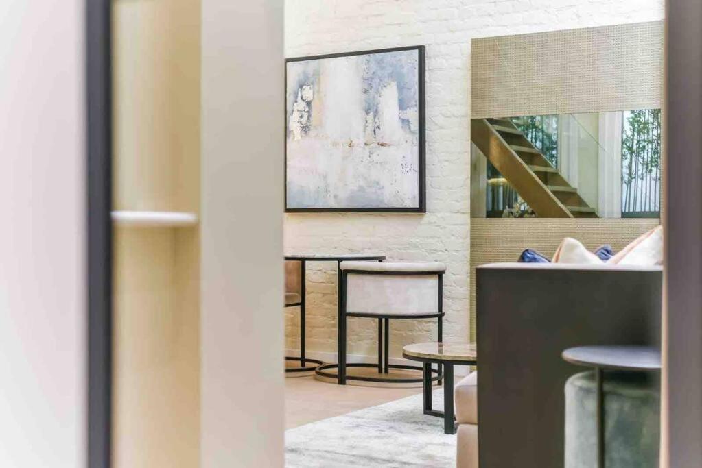 Luxury Modern Apartment ลอนดอน ภายนอก รูปภาพ
